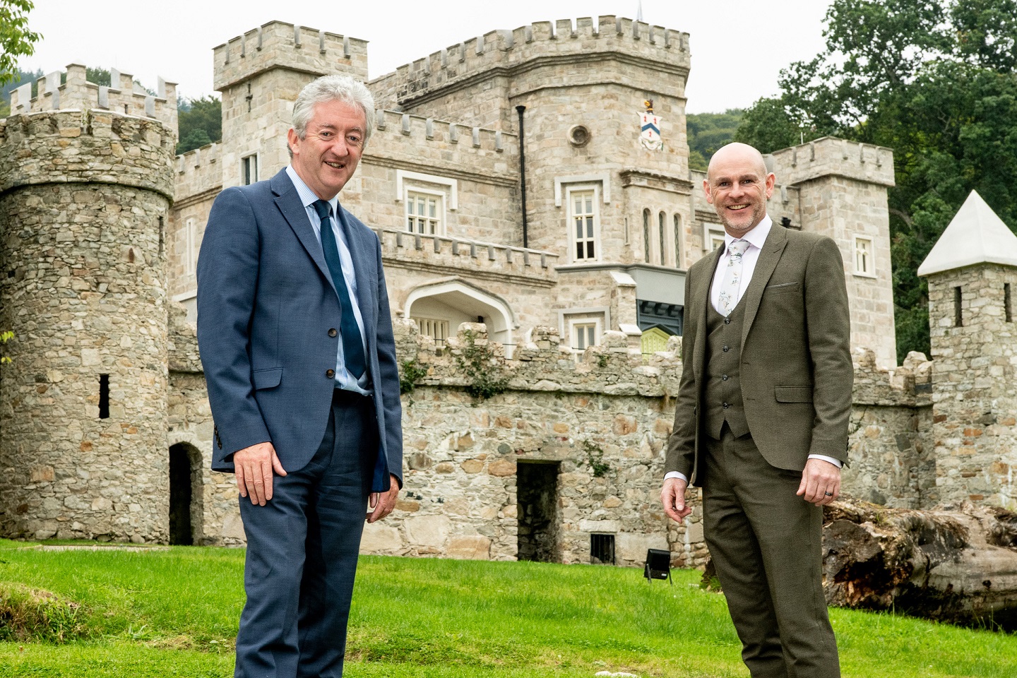 The Chief Executive of Tourism NI, John McGrillen, recently visited local tourism industry representatives across the Newry, Mourne and Down district area to discuss how Covid-19 has affected local businesses and why staycations are the immediate priority. Pictured at Killeavy Castle Estate in Newry (L to R) are John McGrillen, CEO Tourism NI and Jason Foody, General Manager of Killeavy Castle Estate.  